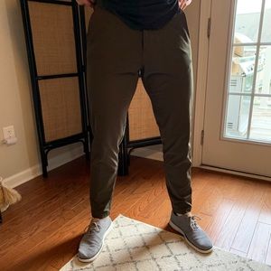 lululemon commission pant slim